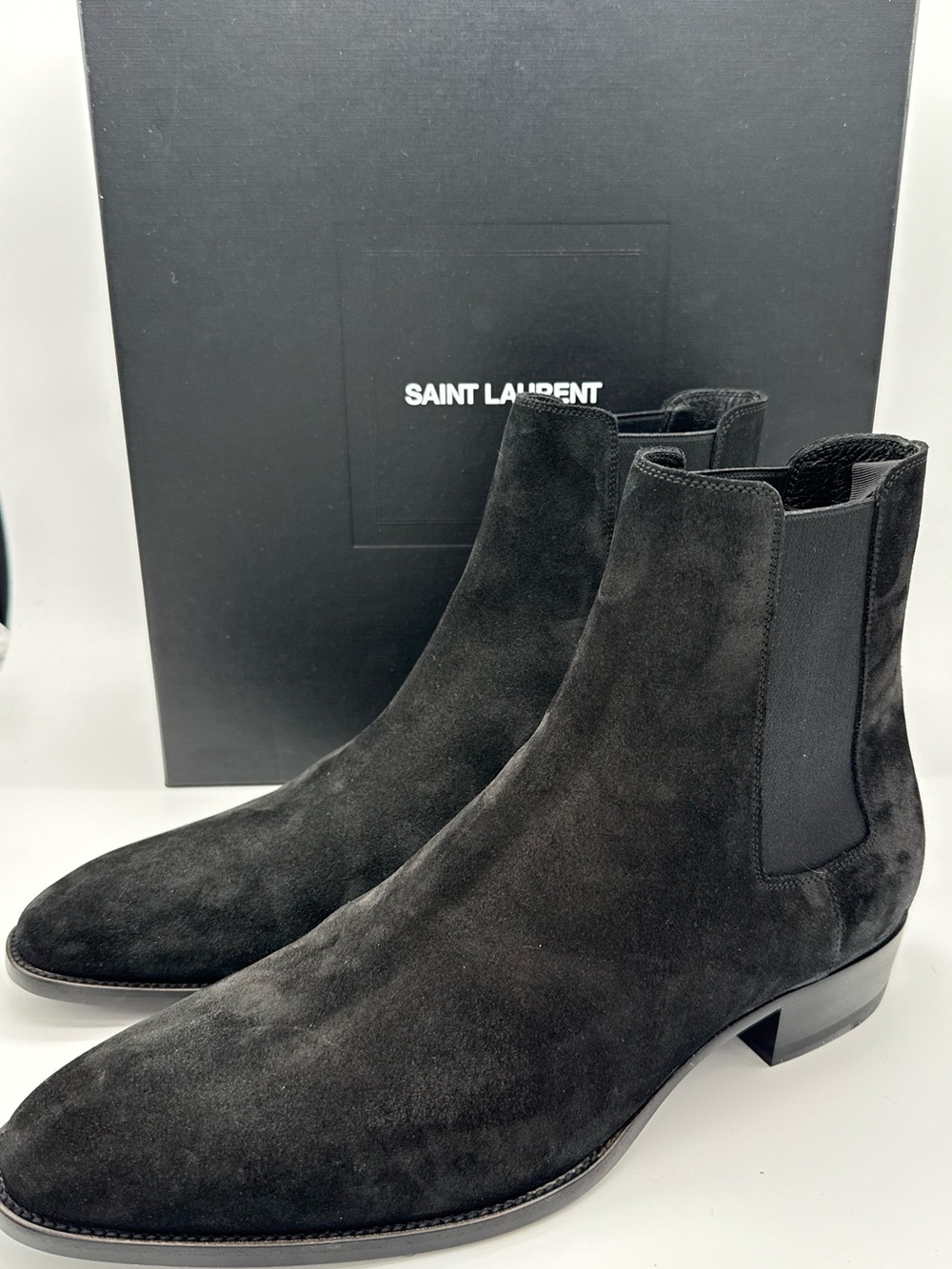 Saint Laurent Men's Wyatt Chelsea Boots Black Suede Size 42 $1190